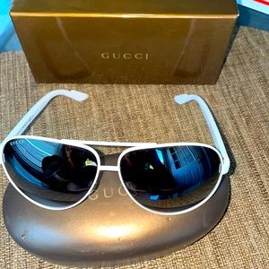 Authentic Gucci Aviator Glasses.